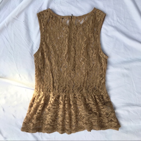 Hazel Nude Light Brown Lace Sleeveless Peplum Top - Picture 3 of 7